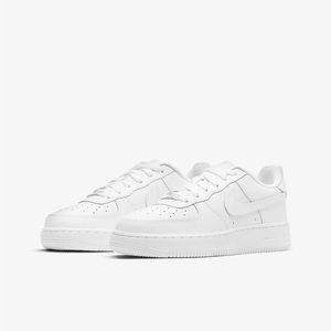 Nike Air Force 1 LE